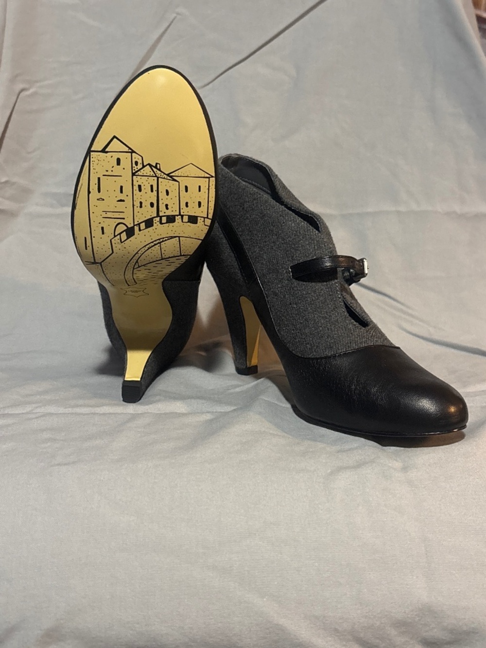 Bella Vita Ankle Boot Heels